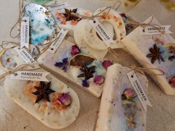 Manuka Honey With Milk Pack - Image 2